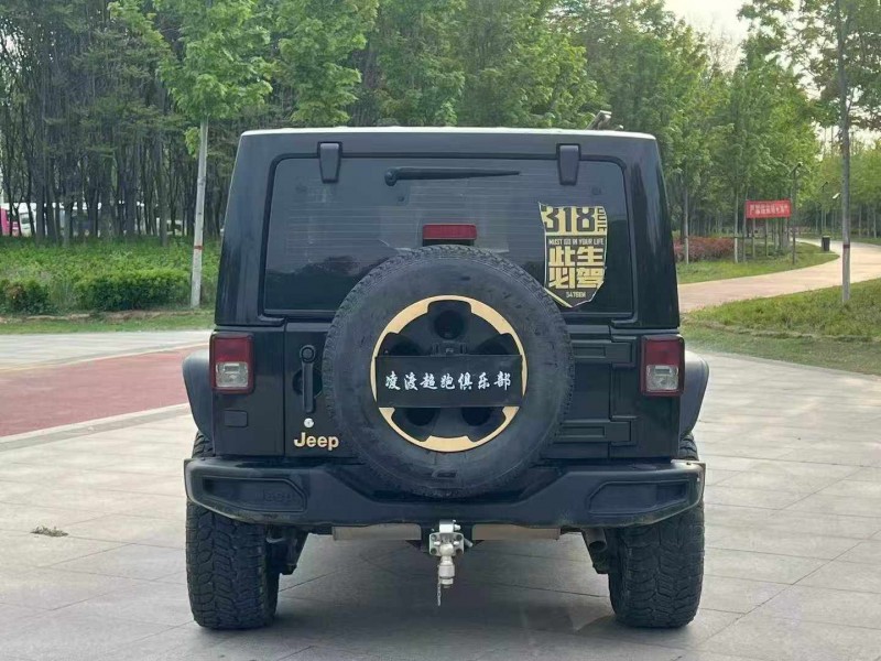 郑州15年Jeep牧马人8