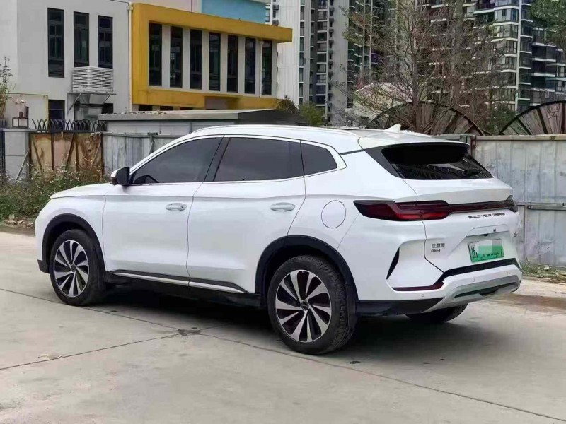 南宁23年比亚迪宋9
