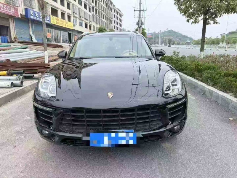 郑州19年保时捷Macan1
