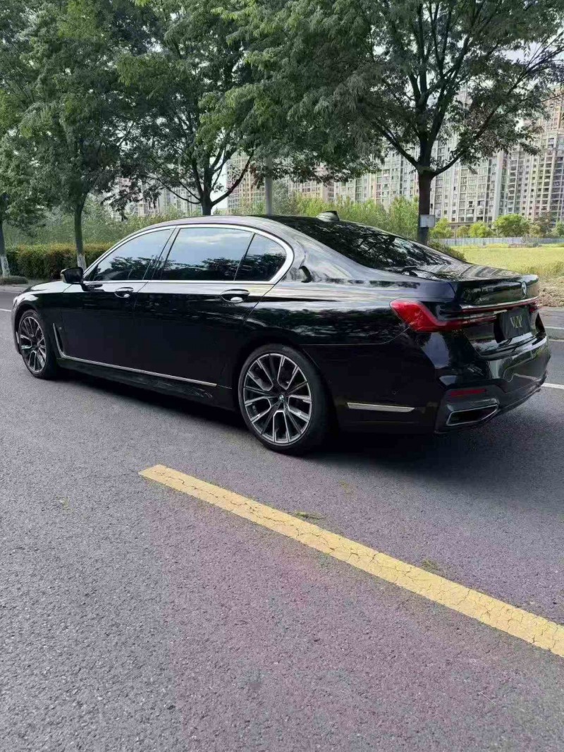 南通20年宝马5系8