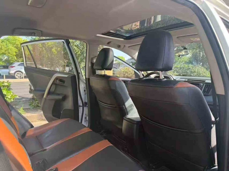 连云港16年丰田RAV45
