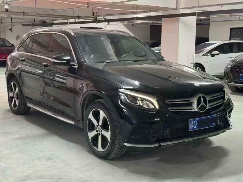 新乡16年奔驰GLA3