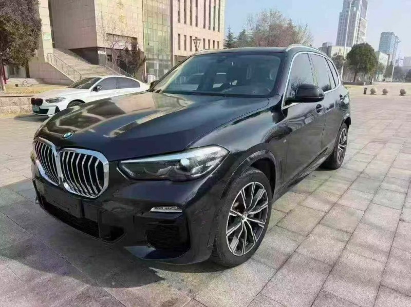 常州21年宝马X52