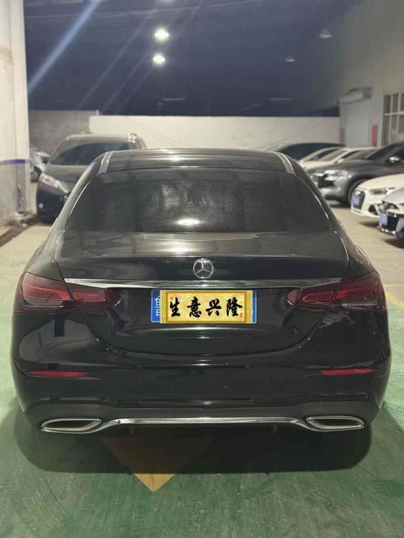 淄博22年奔驰E8