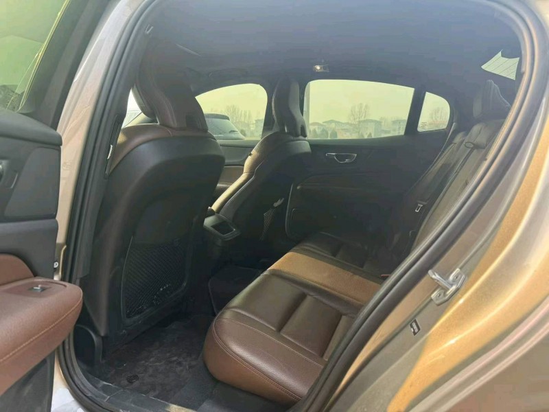 新乡22年沃尔沃S60L5