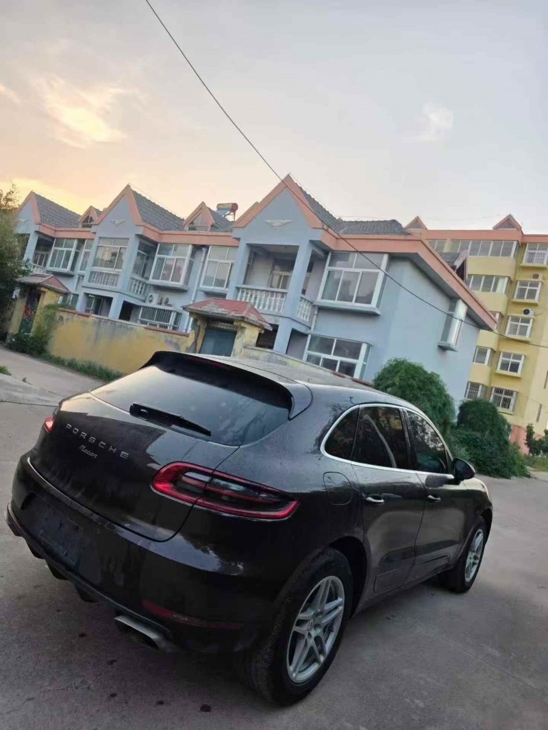 烟台18年保时捷Macan7
