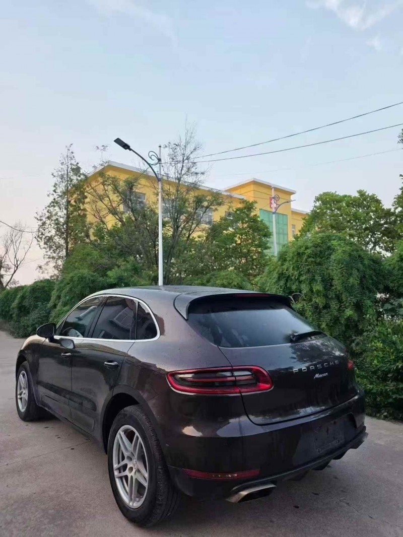 烟台18年保时捷Macan8