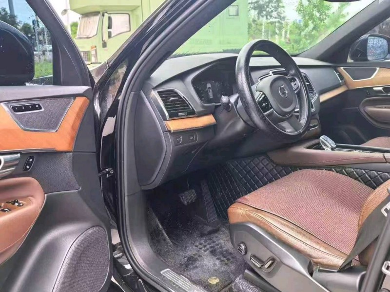 武汉20年沃尔沃XC906