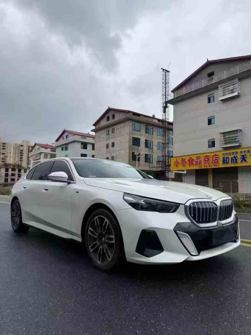 邵阳24年宝马5系3