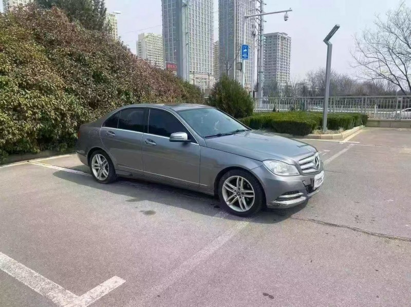 济宁13年奔驰C3
