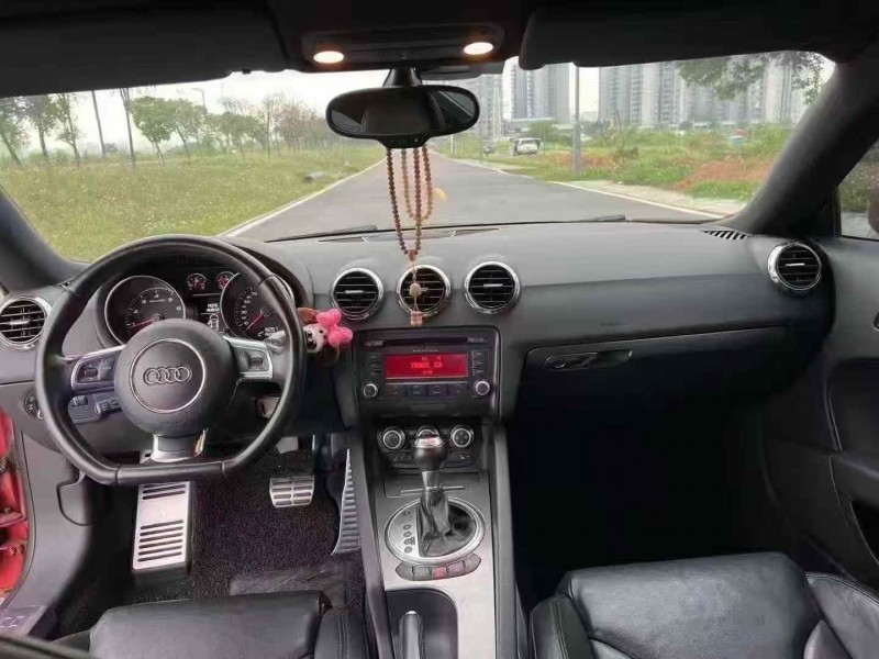 苏州12年奥迪TT5