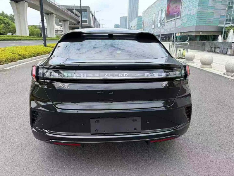嘉兴26年极氪汽车0018