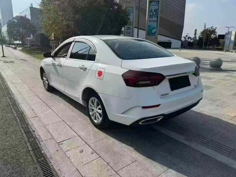湖州21年吉利帝豪7