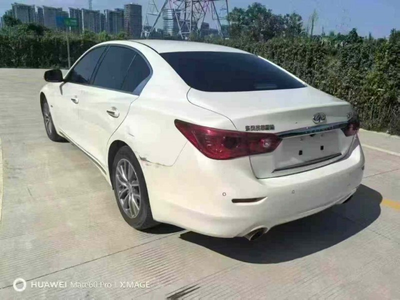 绍兴15年英菲尼迪Q50L6