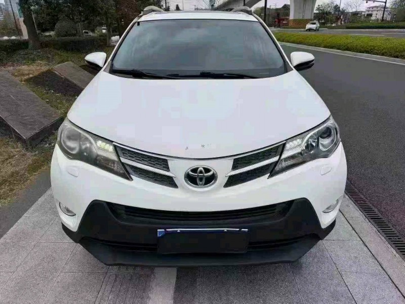 金华14年丰田RAV41