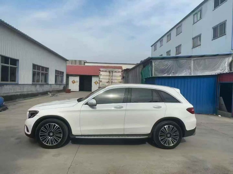 东营16年奔驰GLC7