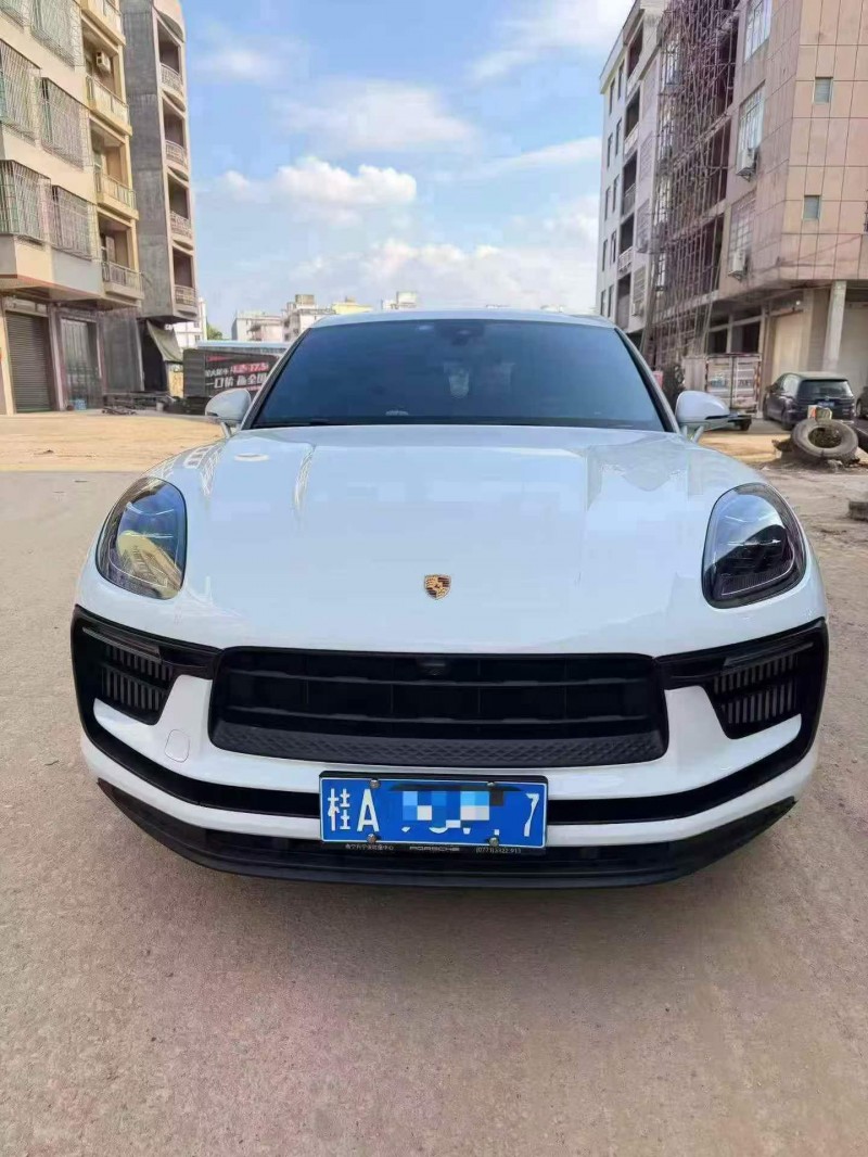 玉林22年保时捷Macan1