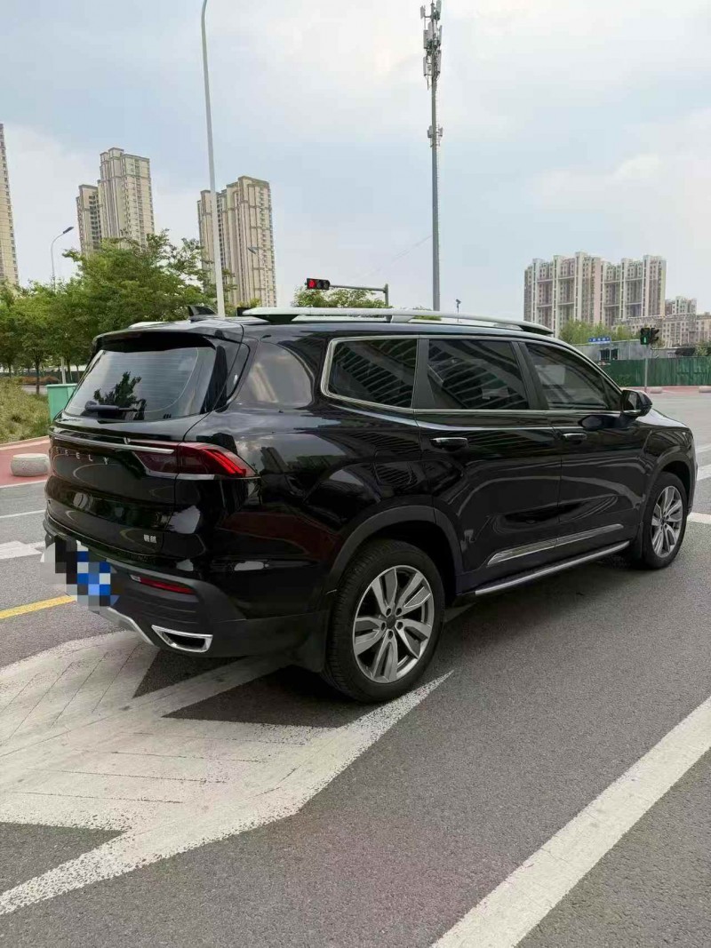 东营22年吉利豪越6