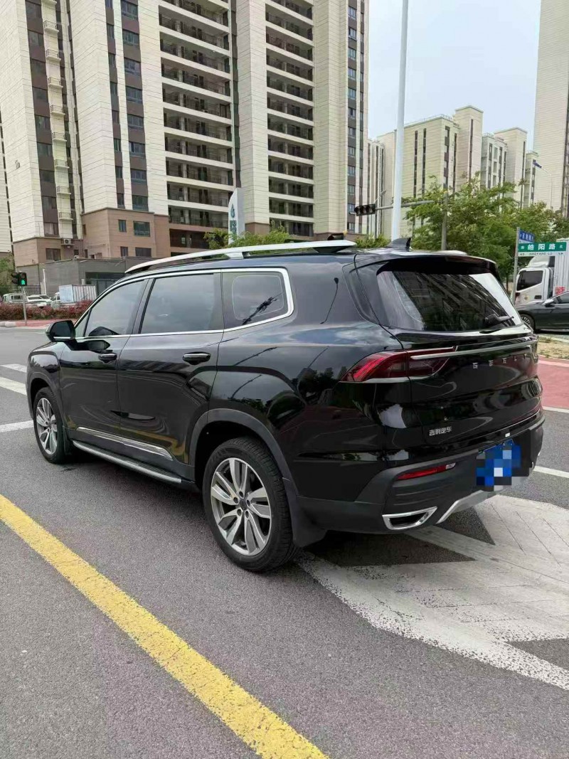 东营22年吉利豪越7