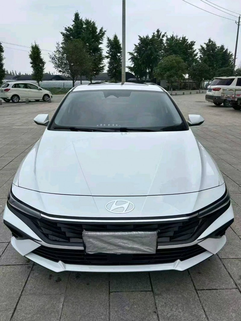 武汉24年现代伊兰特1