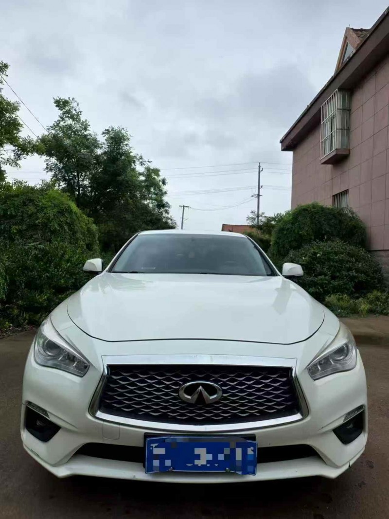 东营19年英菲尼迪Q50L1