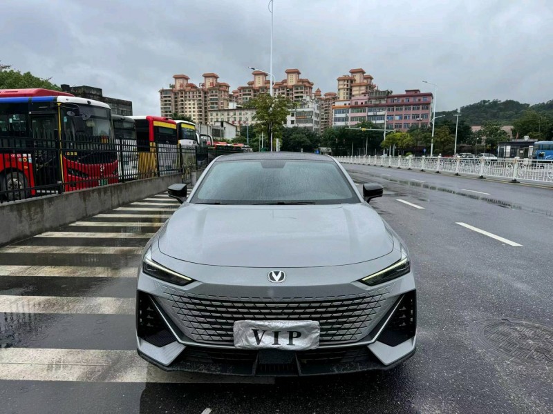 广州22年长安汽车UNI1