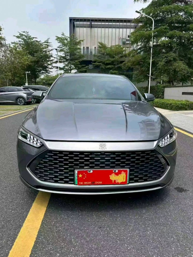 广州23年比亚迪秦1