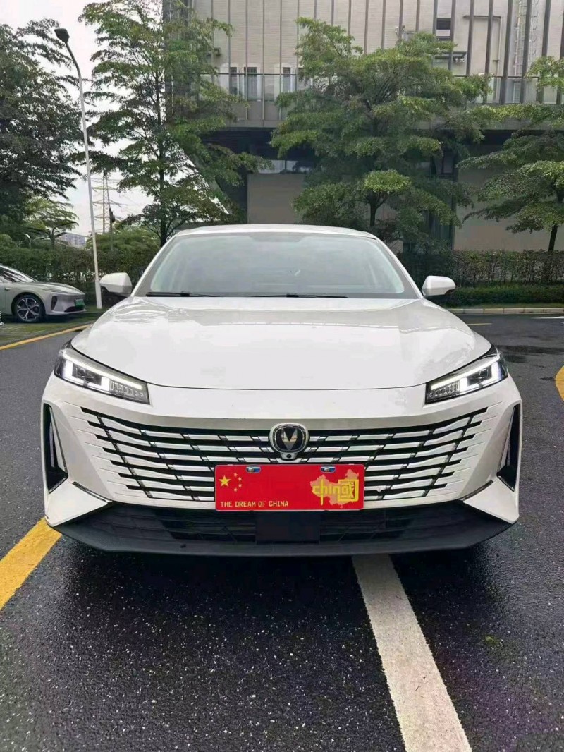 广州25年长安汽车逸动1