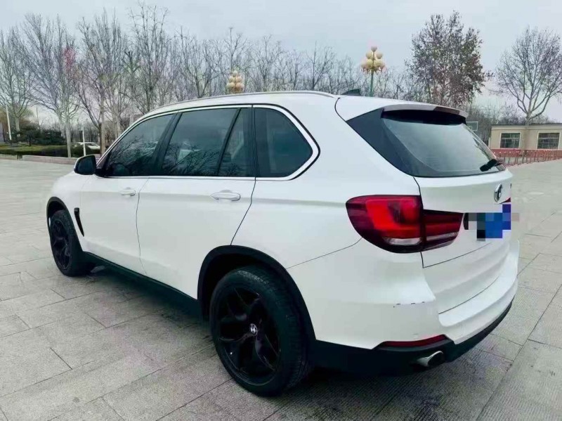 烟台15年宝马X57