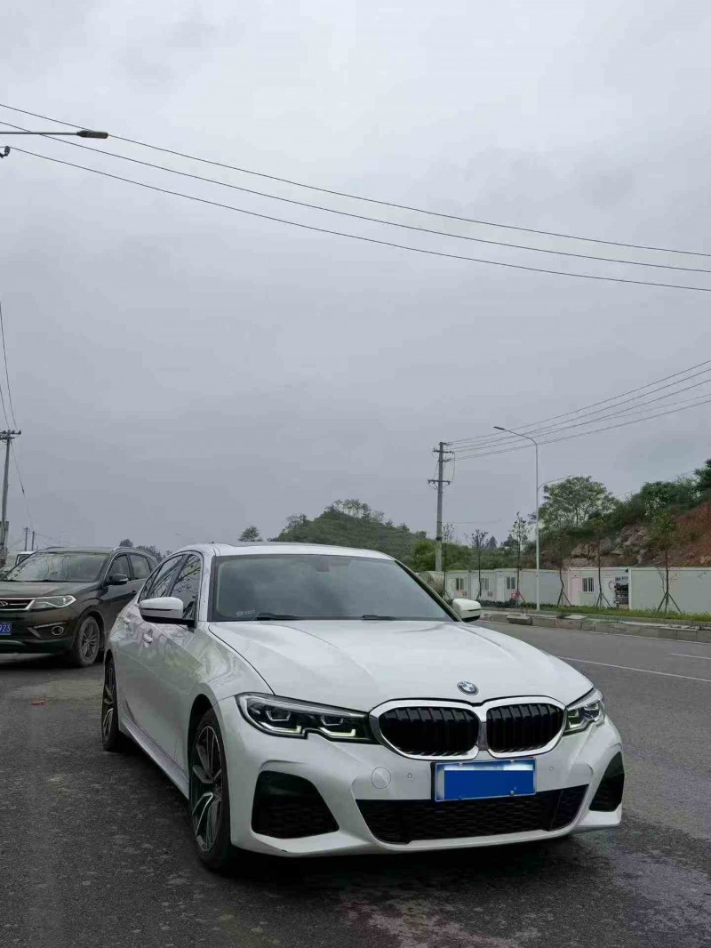湘潭22年宝马3系2