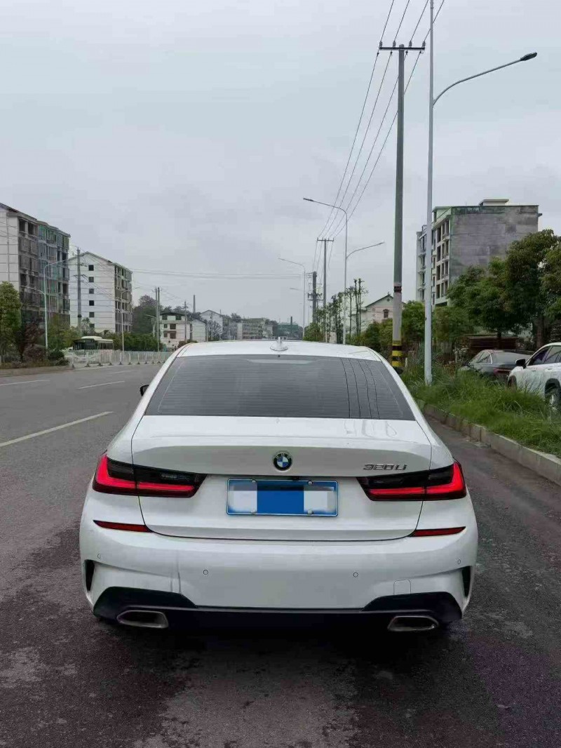 湘潭22年宝马3系9