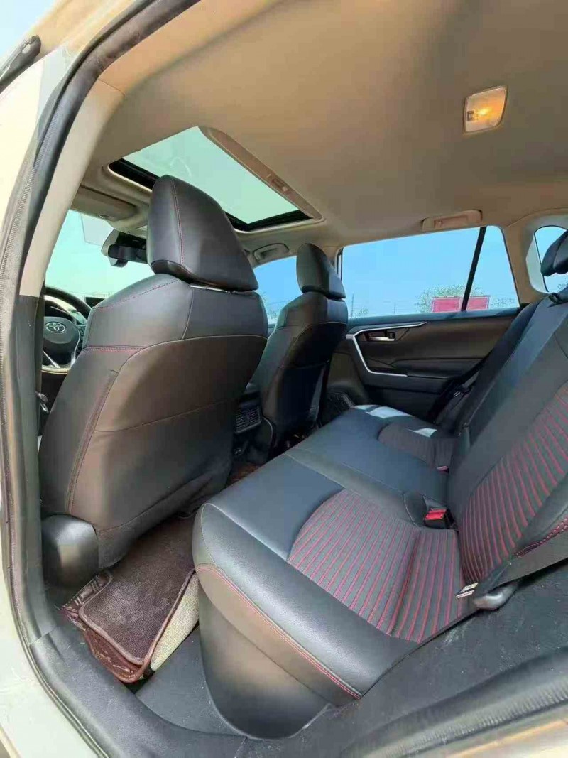 晋中23年丰田RAV4荣放6