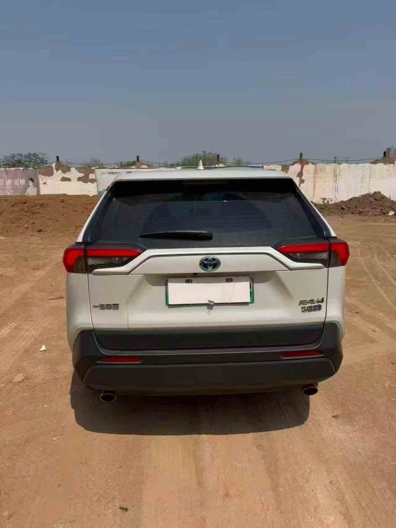 晋中23年丰田RAV4荣放8