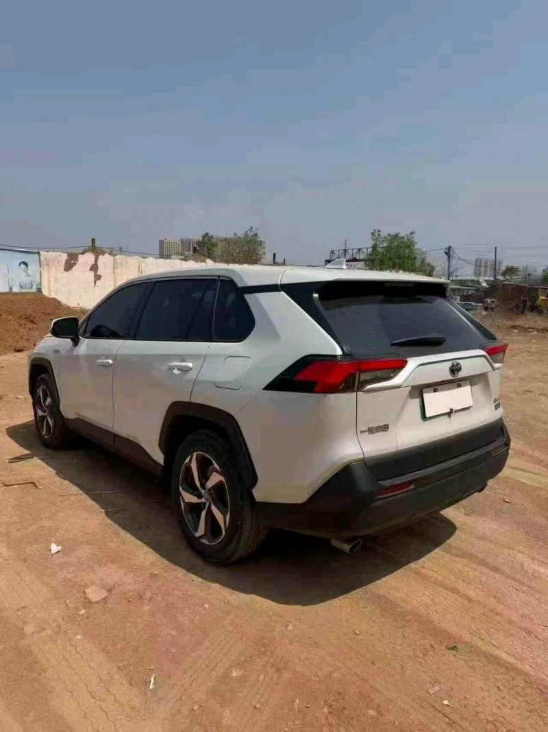 晋中23年丰田RAV4荣放9