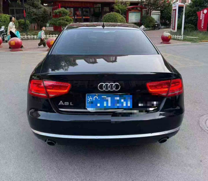 东营14年奥迪A8L8