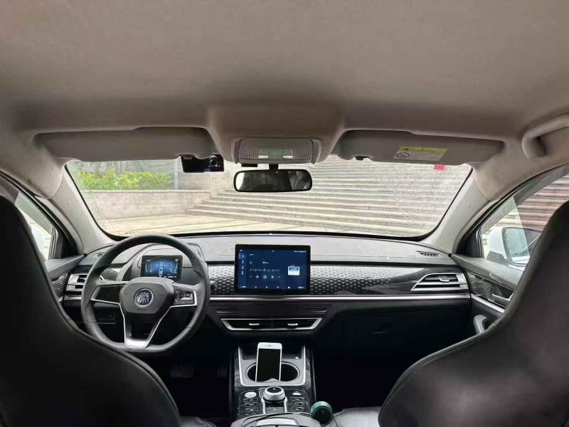 青岛23年比亚迪秦5
