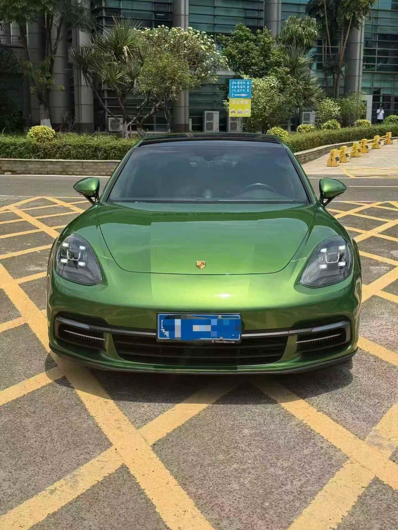 深圳19年保时捷帕拉梅拉1