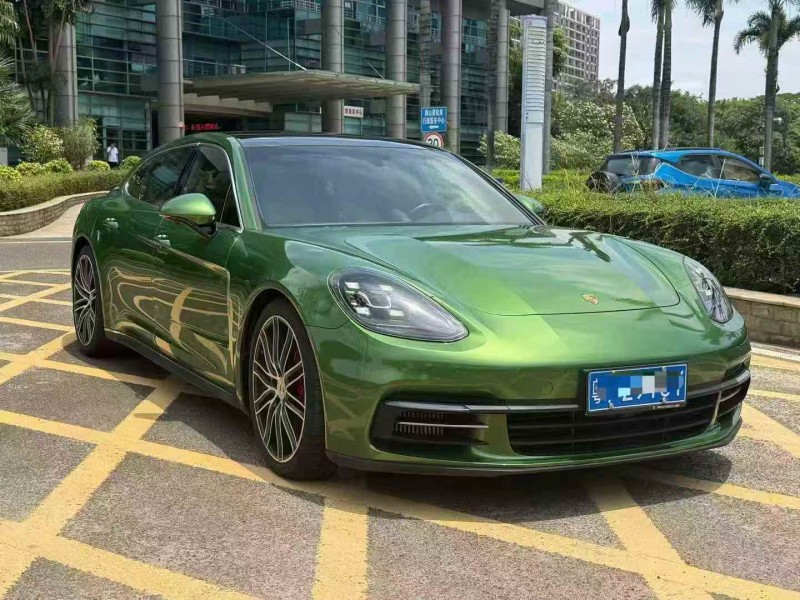 深圳19年保时捷帕拉梅拉2