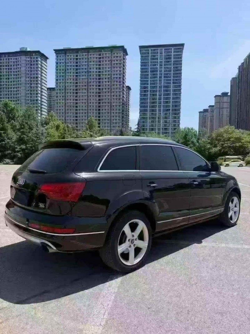 南通15年奥迪Q78