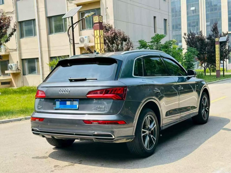 东营19年奥迪Q57