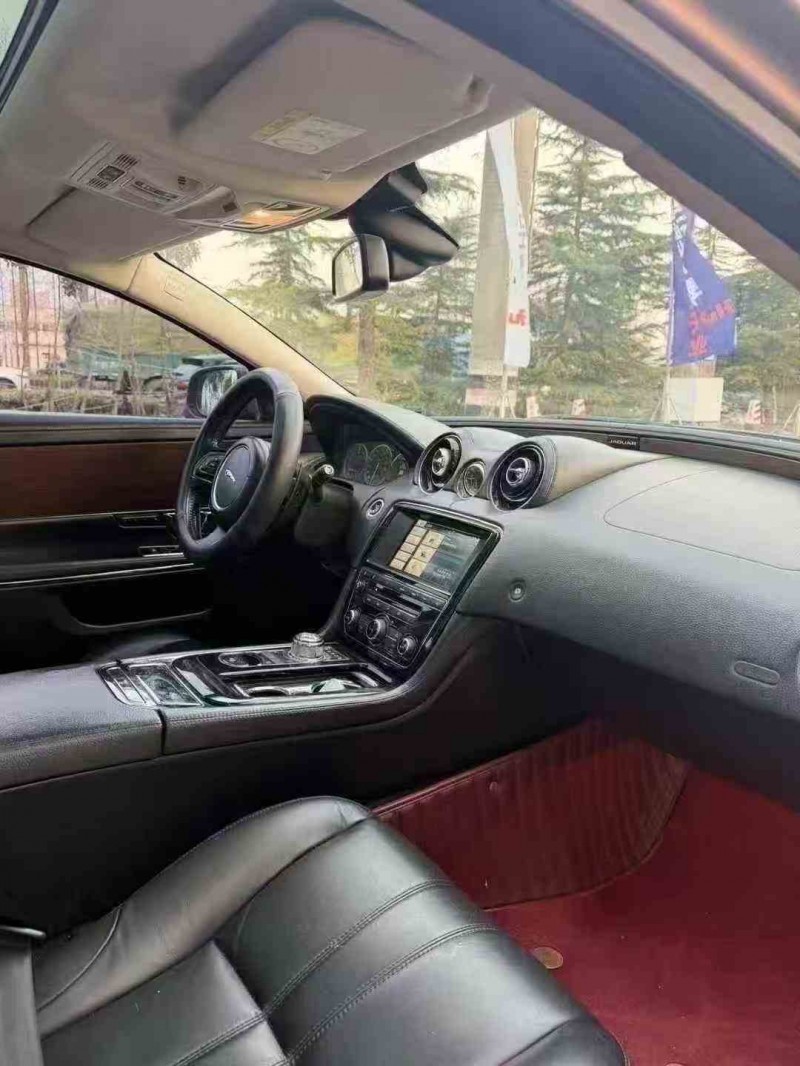 泰安15年捷豹XJL4