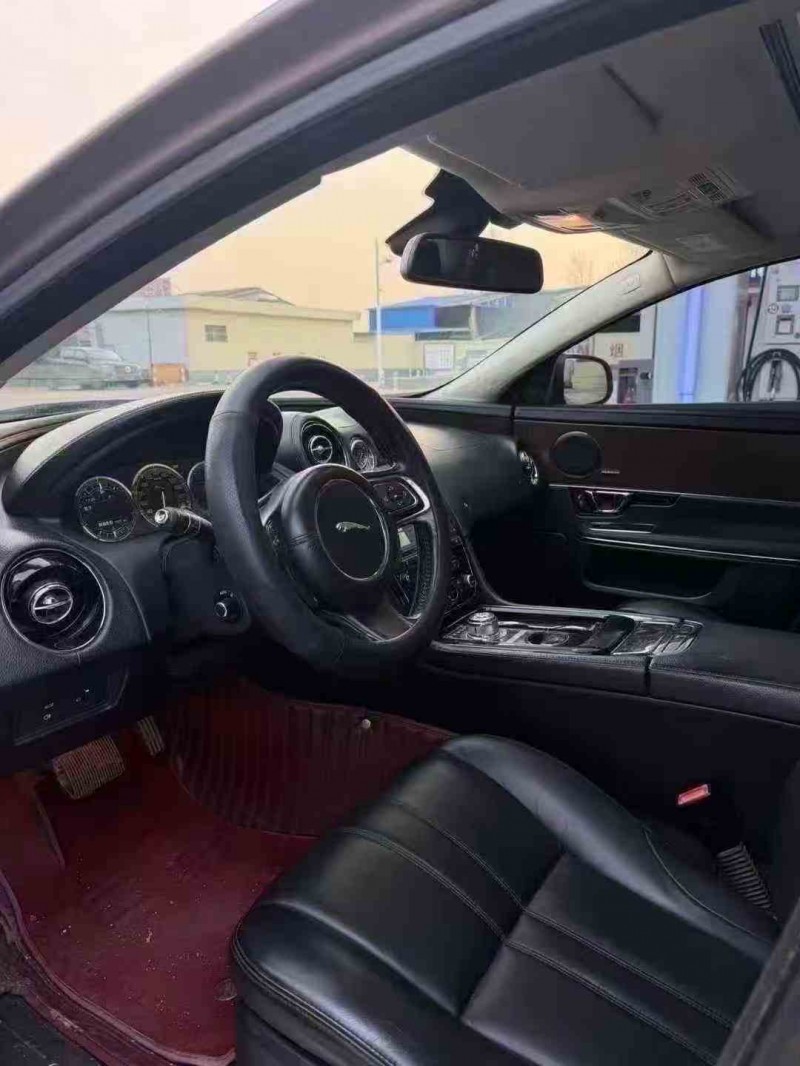 泰安15年捷豹XJL6