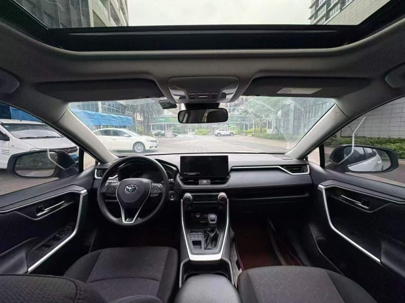 广州24年丰田RAV4荣放5