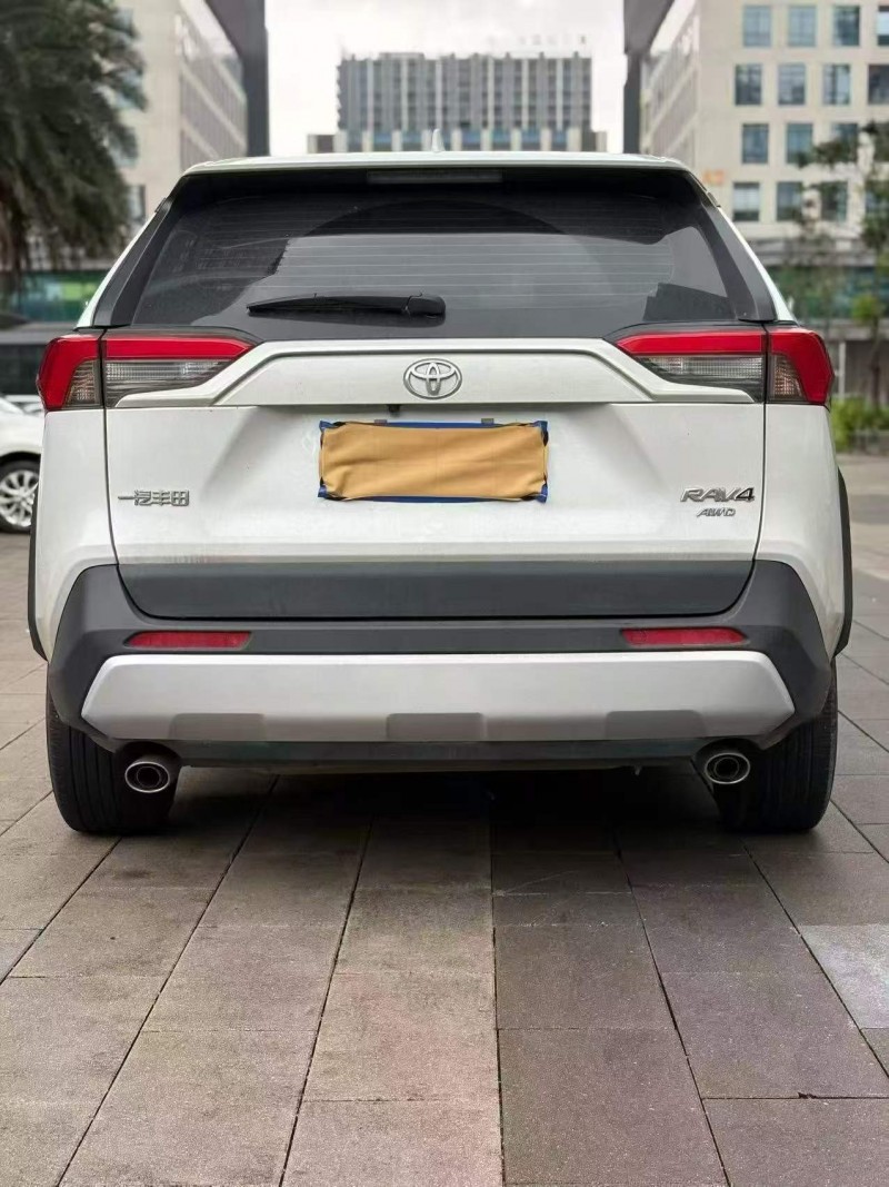 广州24年丰田RAV4荣放9