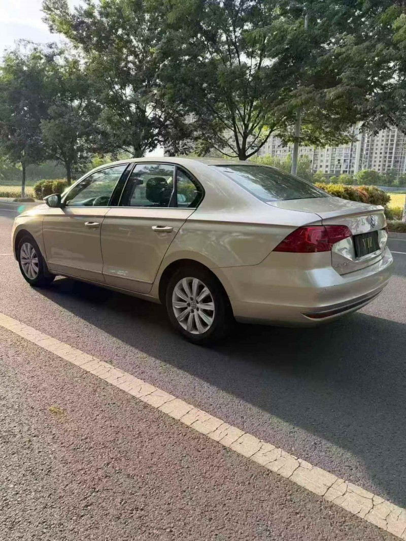 苏州16年大众宝来9