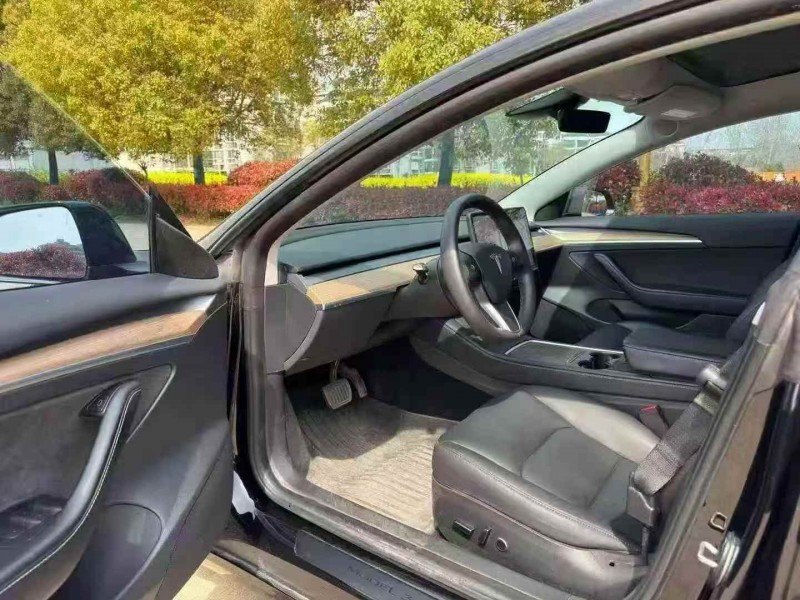 南通23年特斯拉MODEL 35