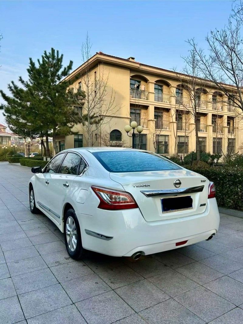 烟台14年日产天籁5