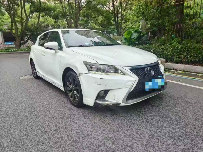 绍兴14年凯迪拉克CT63