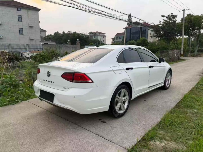 嘉兴17年大众凌渡7