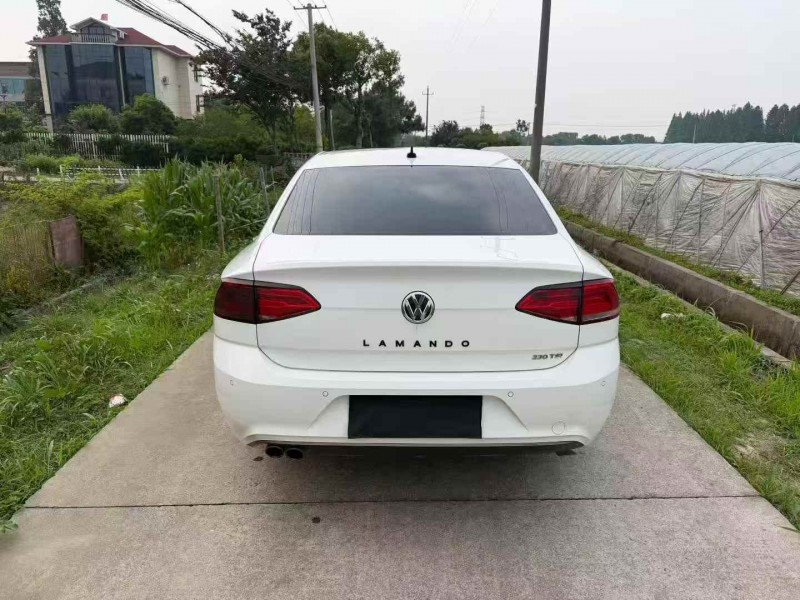 嘉兴17年大众凌渡8